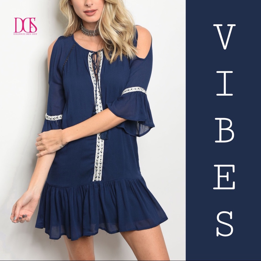 5 ⭐️ Vibes - Navy Blue Cold Shoulder Mini Dress